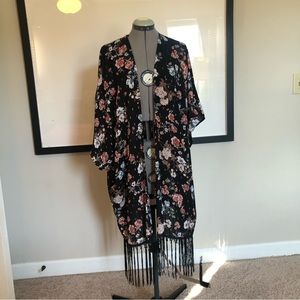 Braeve One Size Fits All Floral Kimono